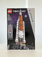 LEGO Technic NASA Artemis Space Launch System Rocket (42221) BNSIB FREE POSTAGE
