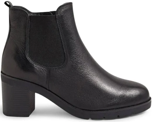 35% off | Supersoft Amiee Leather Chelsea Boots