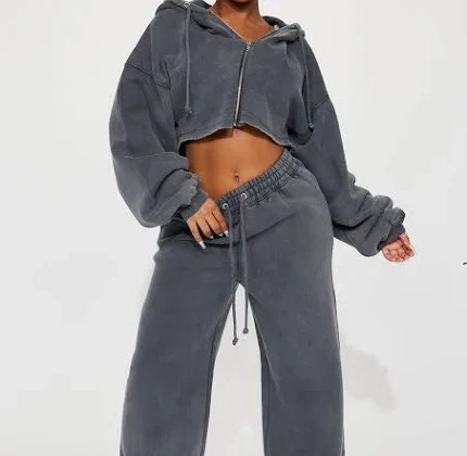 30% off | Women’s On The Go Fleece Pant Set in Charcoal Size Small | Fashion Nova