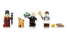 LEGO® Icons #11383 Mayor Manor – All 3 glow-in-the-dark Minifigures only